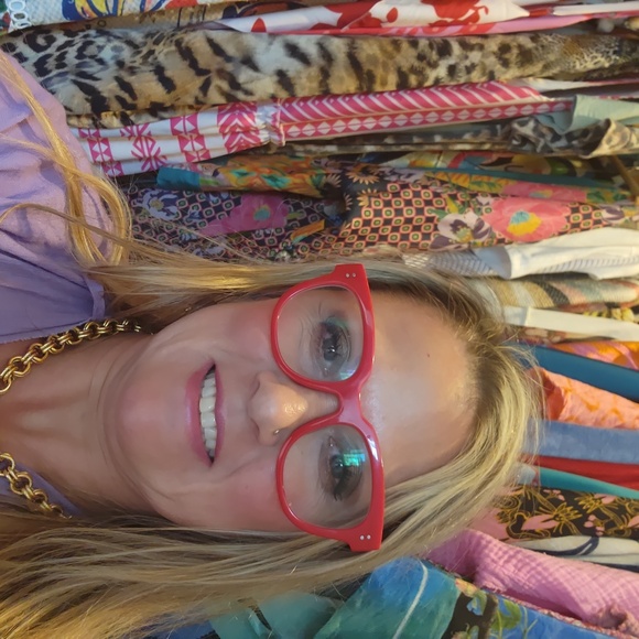 Meet your Posher, Trace - Picture 2 of 2